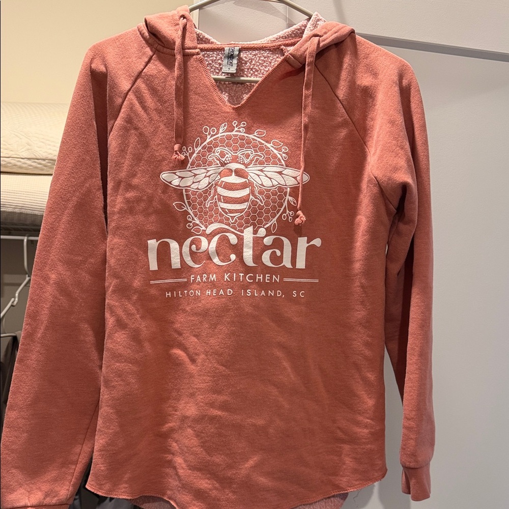 Nectar Farm Kitchen Coral Hoodie Size S